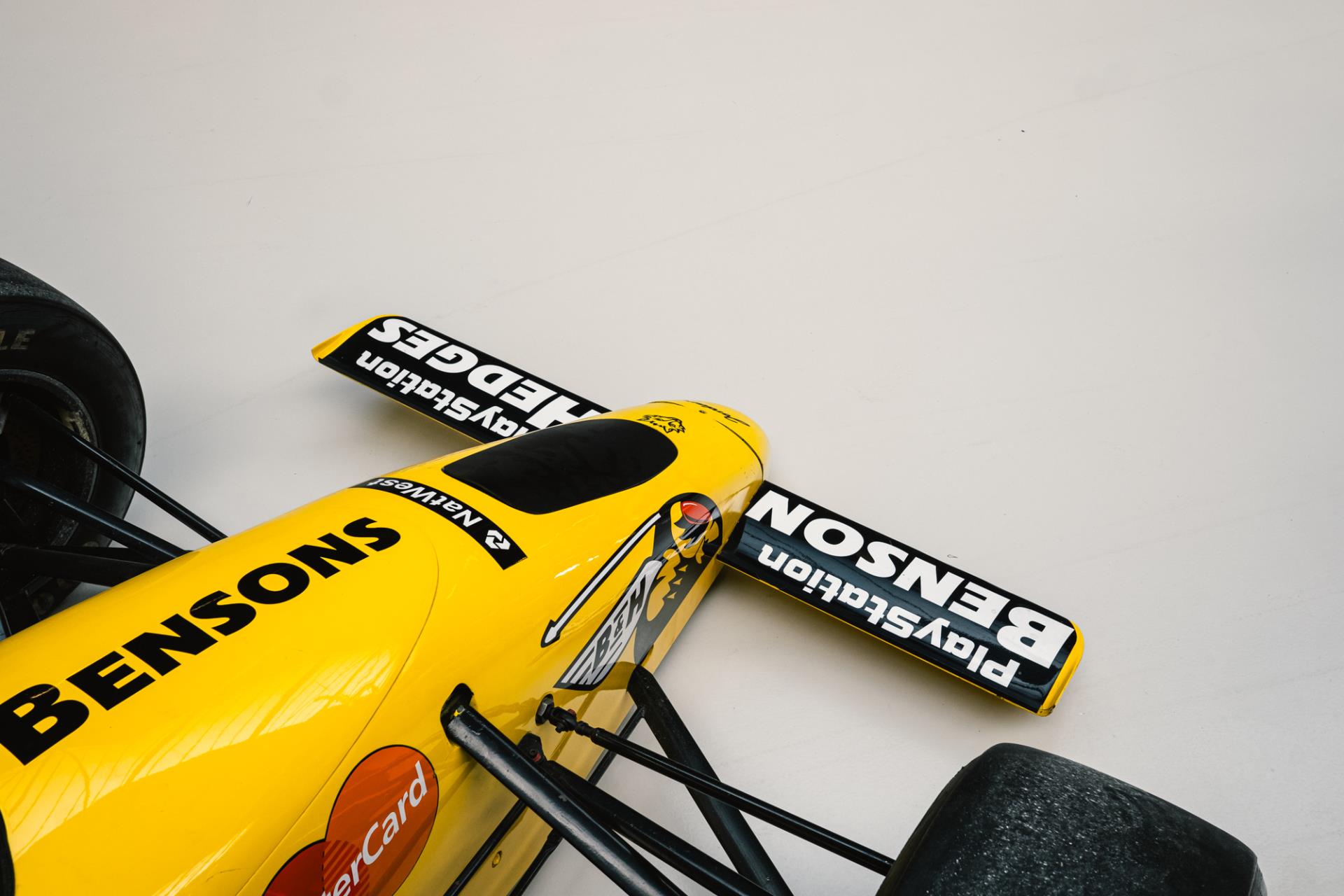 31967841-60.jpg