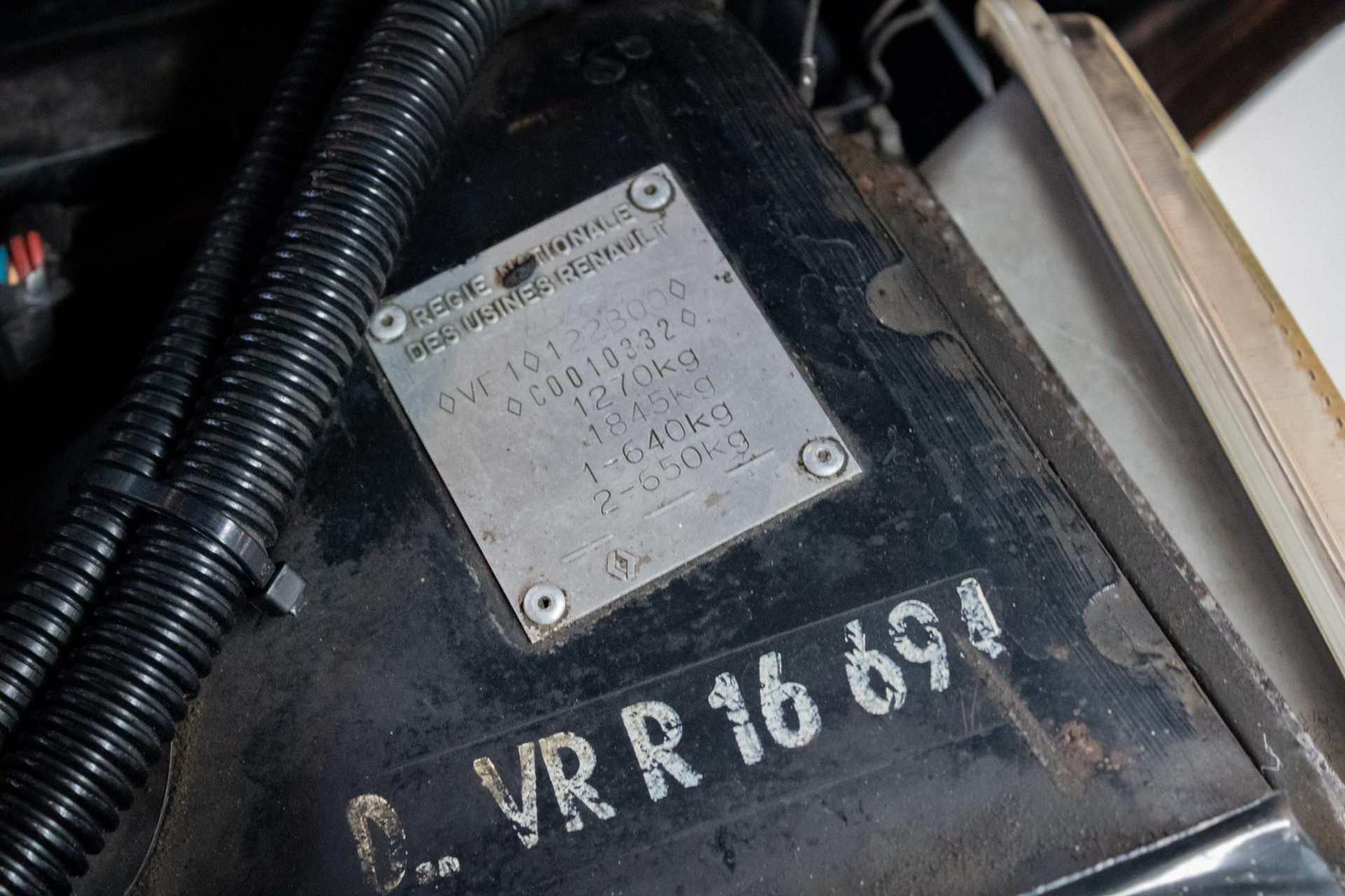 47560362-41.jpg